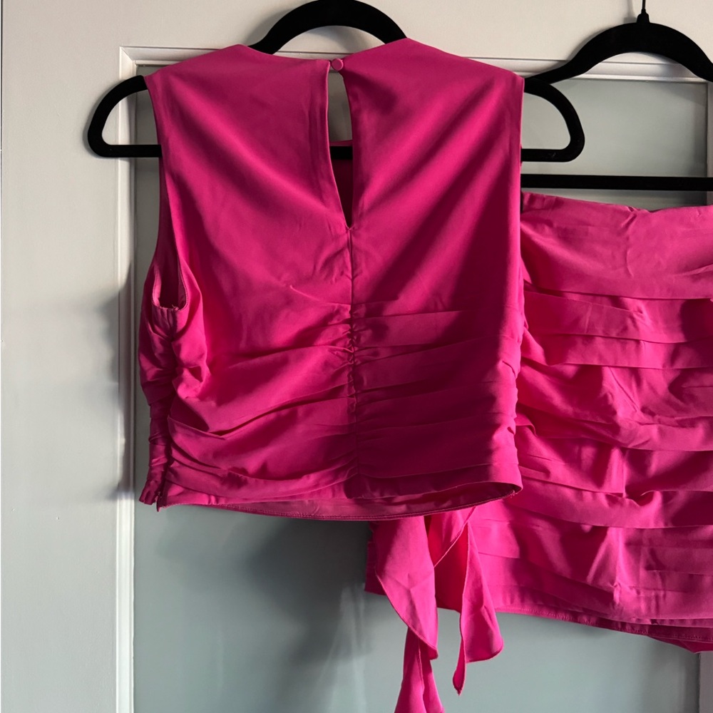Abercrombie Rosette Ruffle Set - Picture 7 of 9